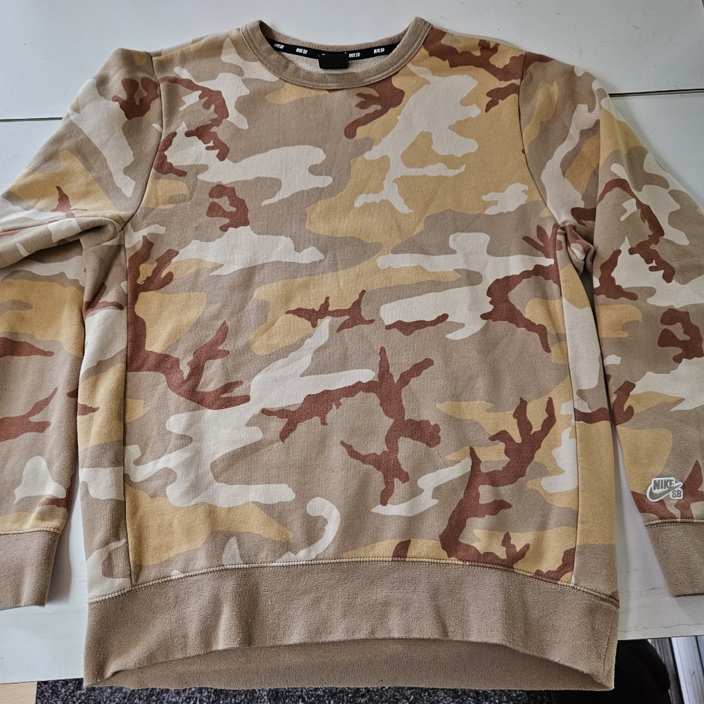 Nike Sb Desert Camo Sweatshirt - image 1
